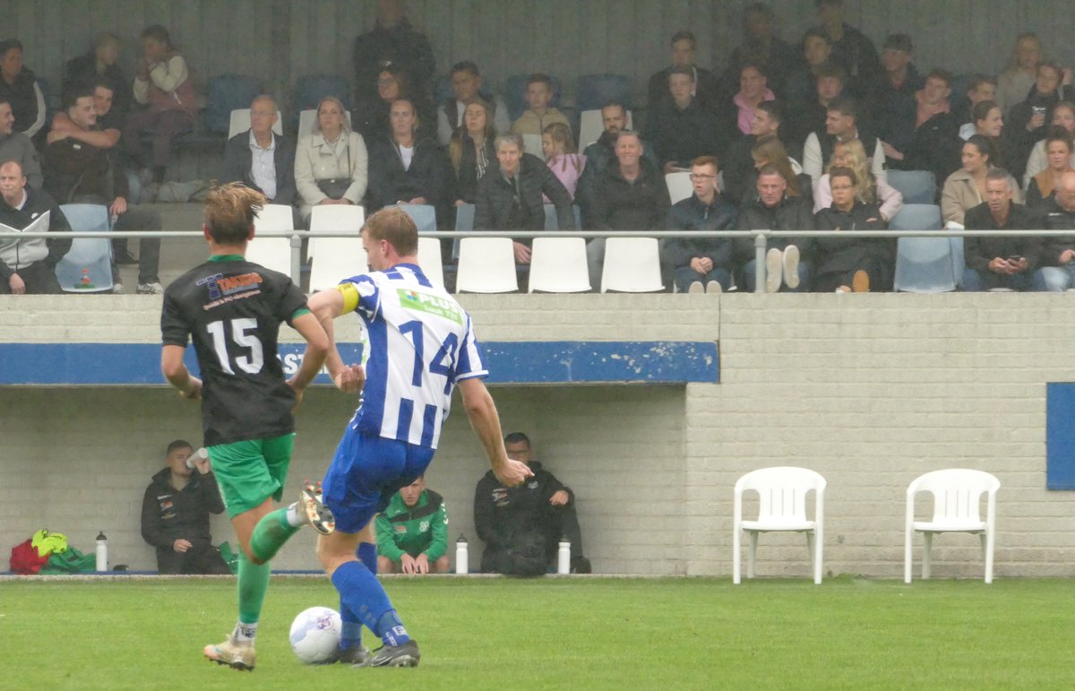 VechtdalTV's tweet image. Ondanks ruime nederlaag perspectief voor USV
-----&amp;gt; ap.lc/vhVzK
#USV #Nieuwleusen #Pesse