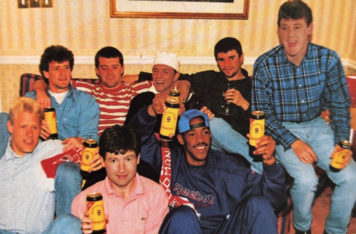 Man Utd Collectors (@mufcmemorabilia) on Twitter photo 