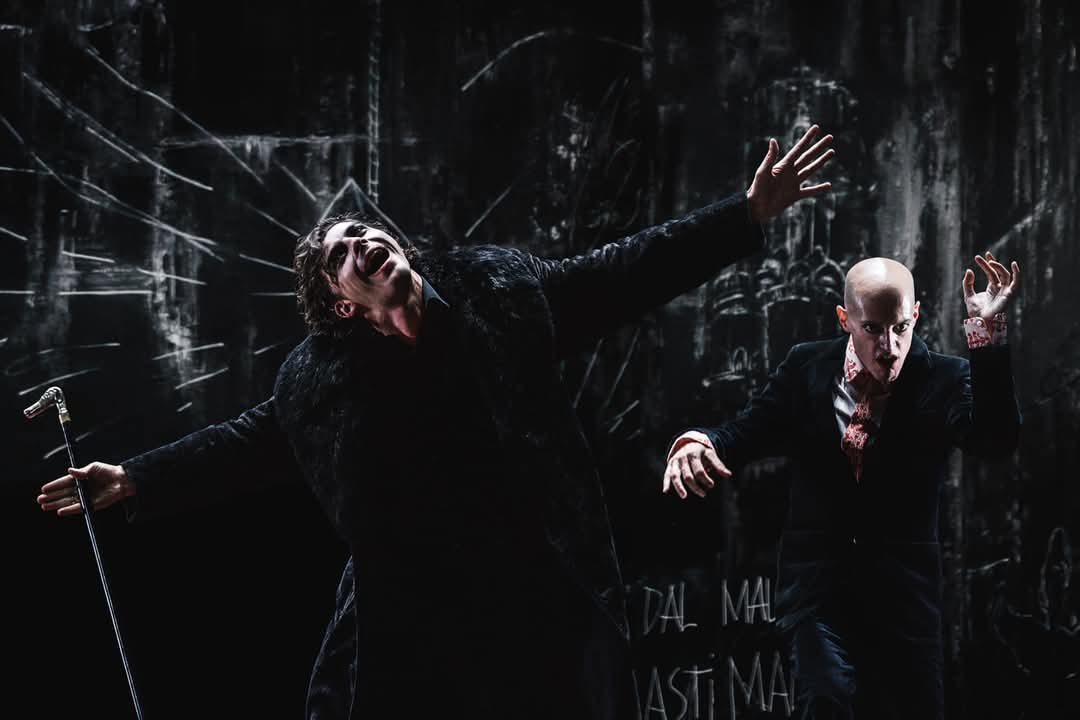 SoilleirTreun's tweet photo. il teatro quello bello https://t.co/WzNxyEXMCB