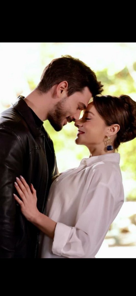 InayaHenna's tweet photo. başları bir kalp oluşturuyor😍😍😍😍
#Denizcan #Miray https://t.co/FL98TPKiB0