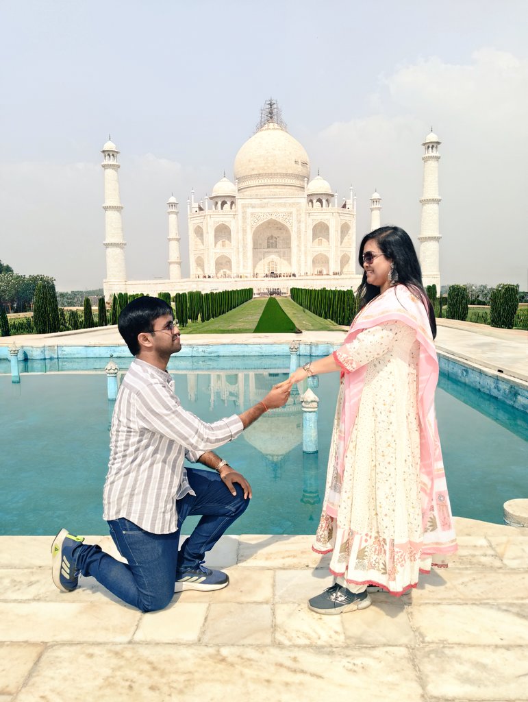 srkomkar's tweet photo. I never imagined the day would come when I’d be standing in front of majestic Taj, holding your hand @guptapriti232 and wishing you #HappyBirthday. Your pretty smile and enchanting charm outshine even the monument of love itself. Wishing you endless love, joy and success forever. https://t.co/4giV89W60v