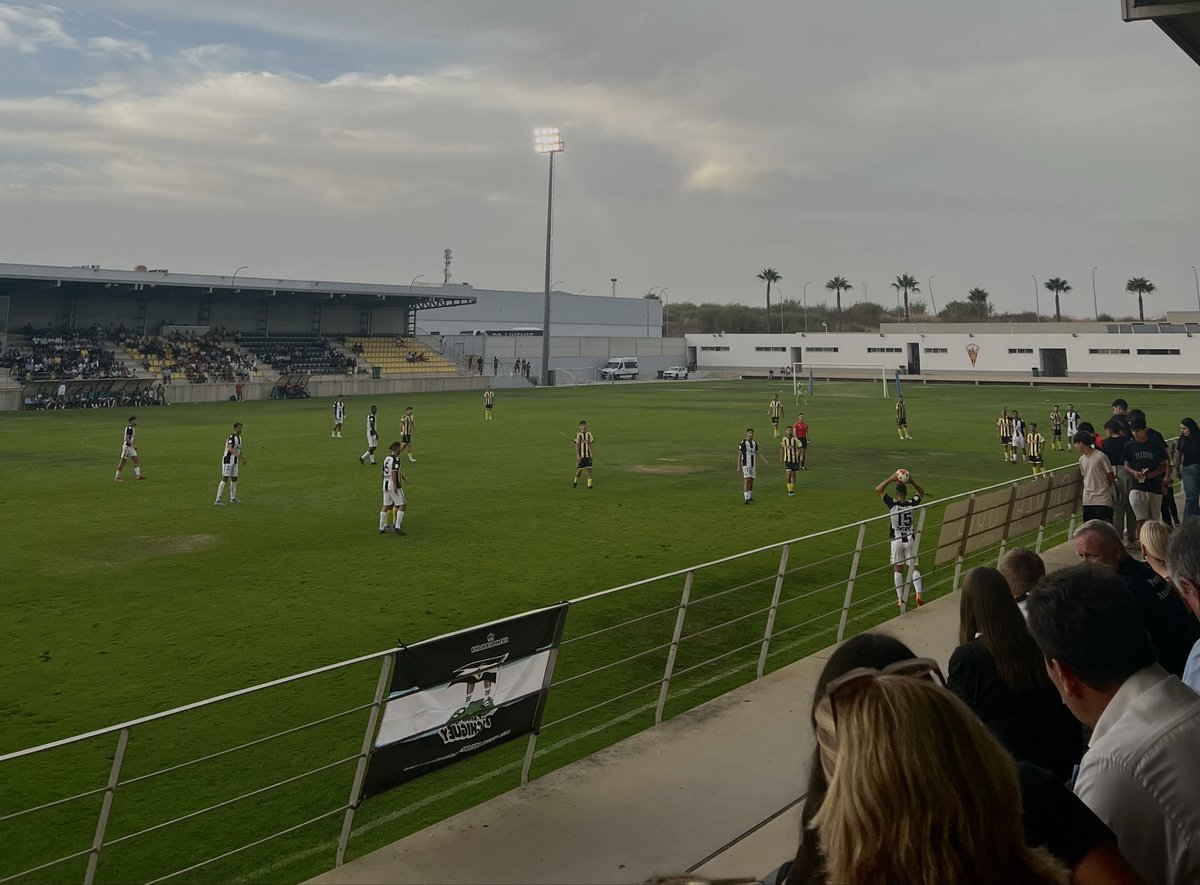 Más RECIA que nunca 💪🏻🖤 <a href="/RBL1912/">Real Balompédica Linense</a>