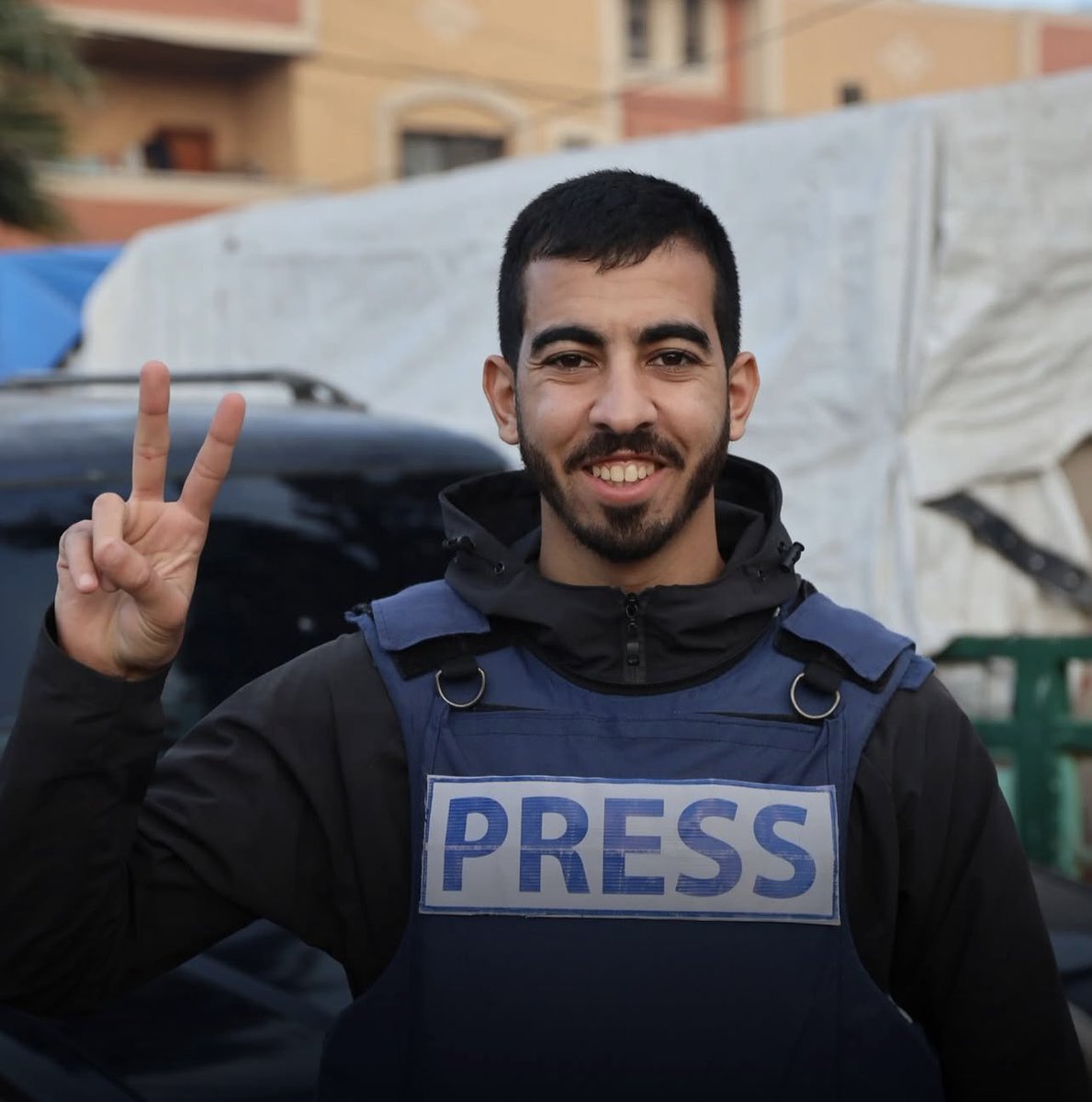 DesiKing_'s tweet image. Bro survived the whole war only to be killed in Palestinian gang wars.