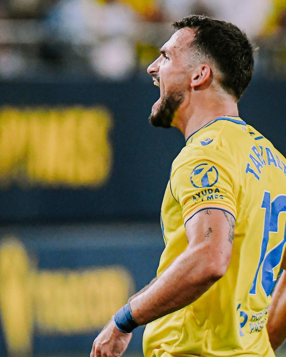 Grítalo bien fuerte 𝗜𝘂𝗿𝗶 🗣️

💛🔴  #CádizHuesca #LALIGAHypermotion