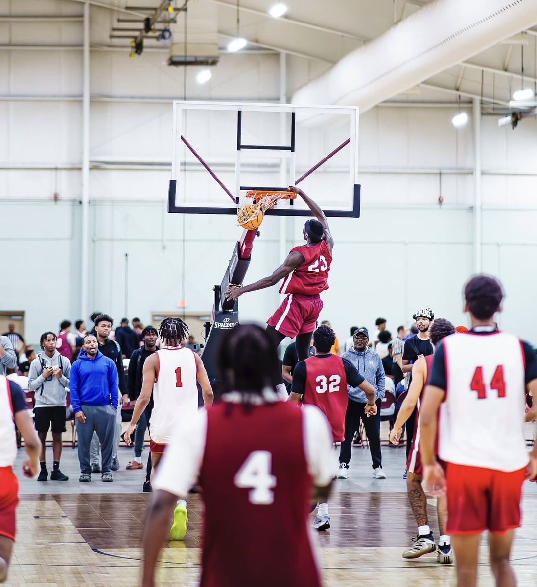 ColbyGHoops's tweet image. 2026 @SpringdaleMBB/@GlobalSquadBB F Bol Thet 🇸🇸has received an offer from Sacramento State.