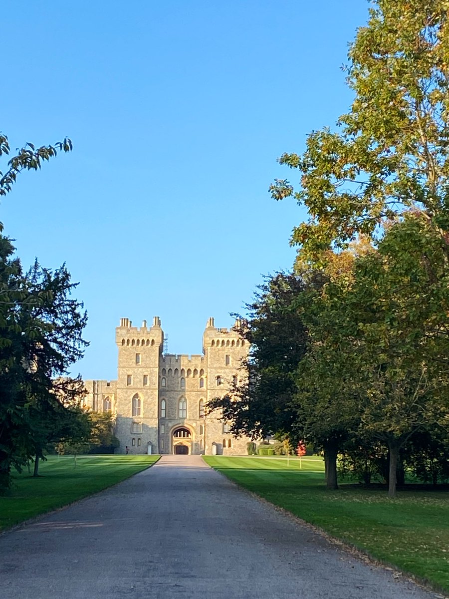 gosia_bal's tweet image. Beautiful autumn day in #Windsor  #LongWalk 

@ThePhotoHour @DailyPicTheme2 @StormHour @BBCLondonNews @visitwindsor