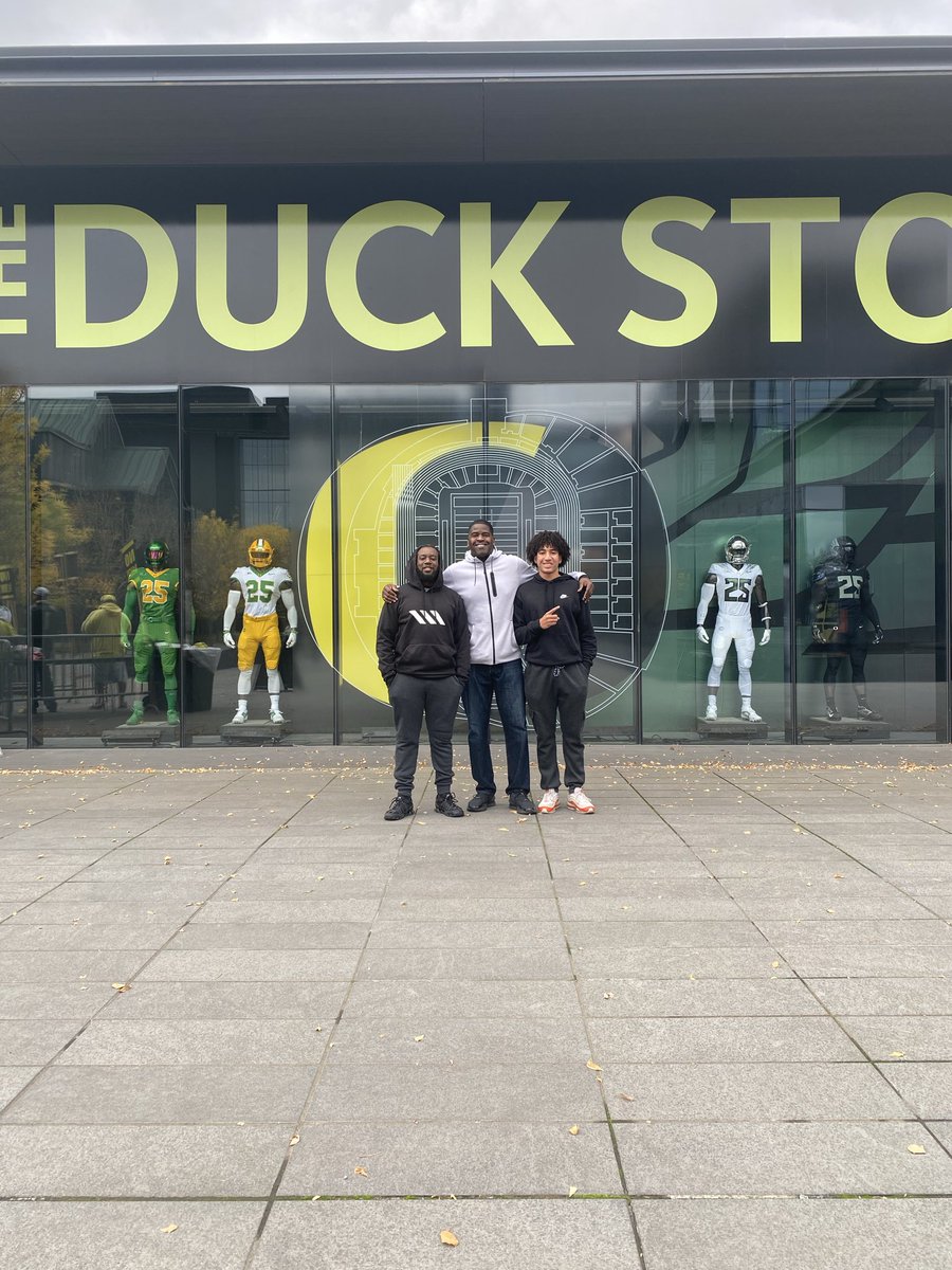 𝕂𝕒𝕞𝕕𝕖𝕟 𝔾𝕚𝕝𝕝𝕖𝕤 tweet media