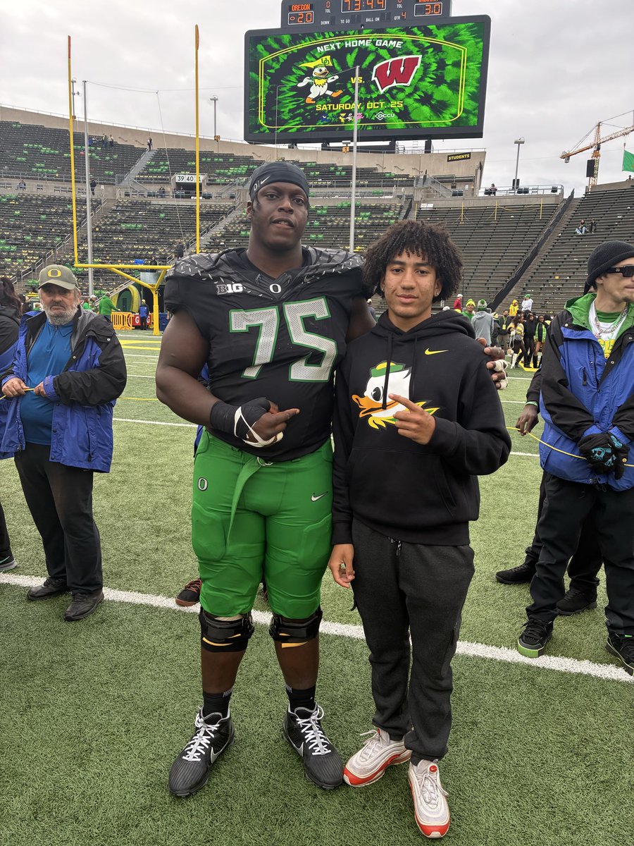 𝕂𝕒𝕞𝕕𝕖𝕟 𝔾𝕚𝕝𝕝𝕖𝕤 tweet media