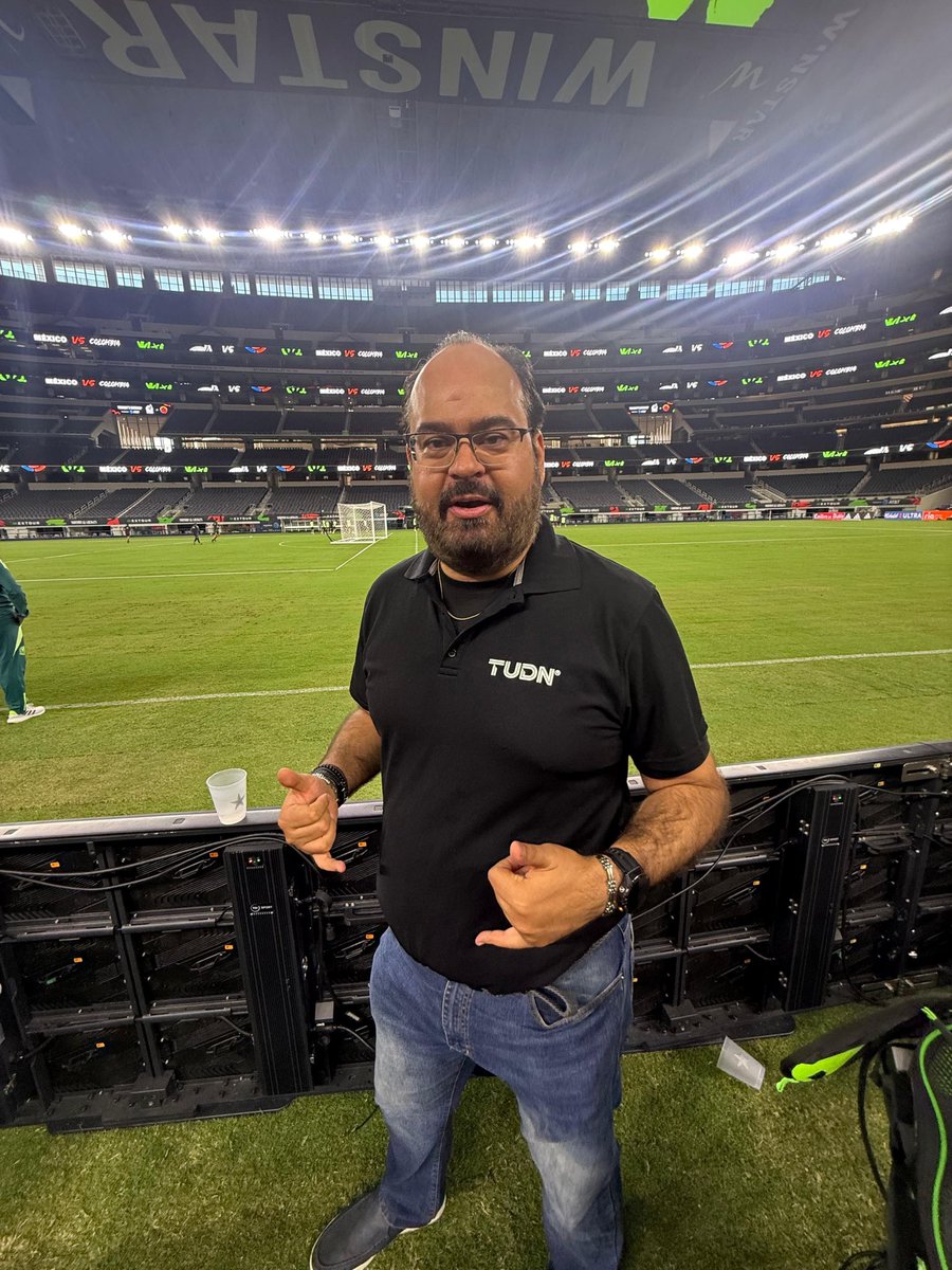 gabosainz's tweet image. 💥¡Para el recuerdo del 🇲🇽vs🇨🇴!  

#méxico #méxicofc #colombia #colombiafc #selecciónmexicana #tricolor