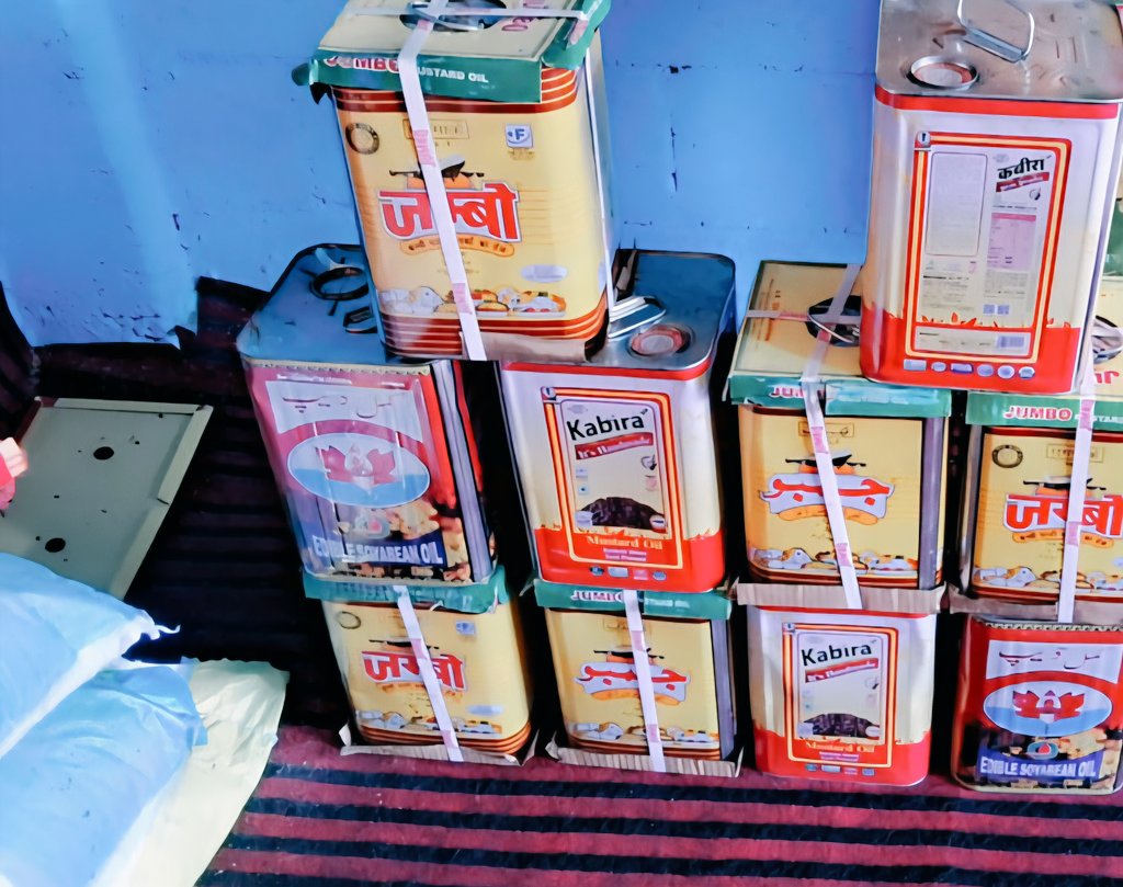 Alhamdulillah! One brother donated oil for 10 families 🙏
But we still need rice, atta, daal, spices, milk &amp; other essentials for these leftover 10 families for 2 months.

Harsh winters are coming, and it’s tough for poor widows to survive.
Kindly contribute with an open heart.