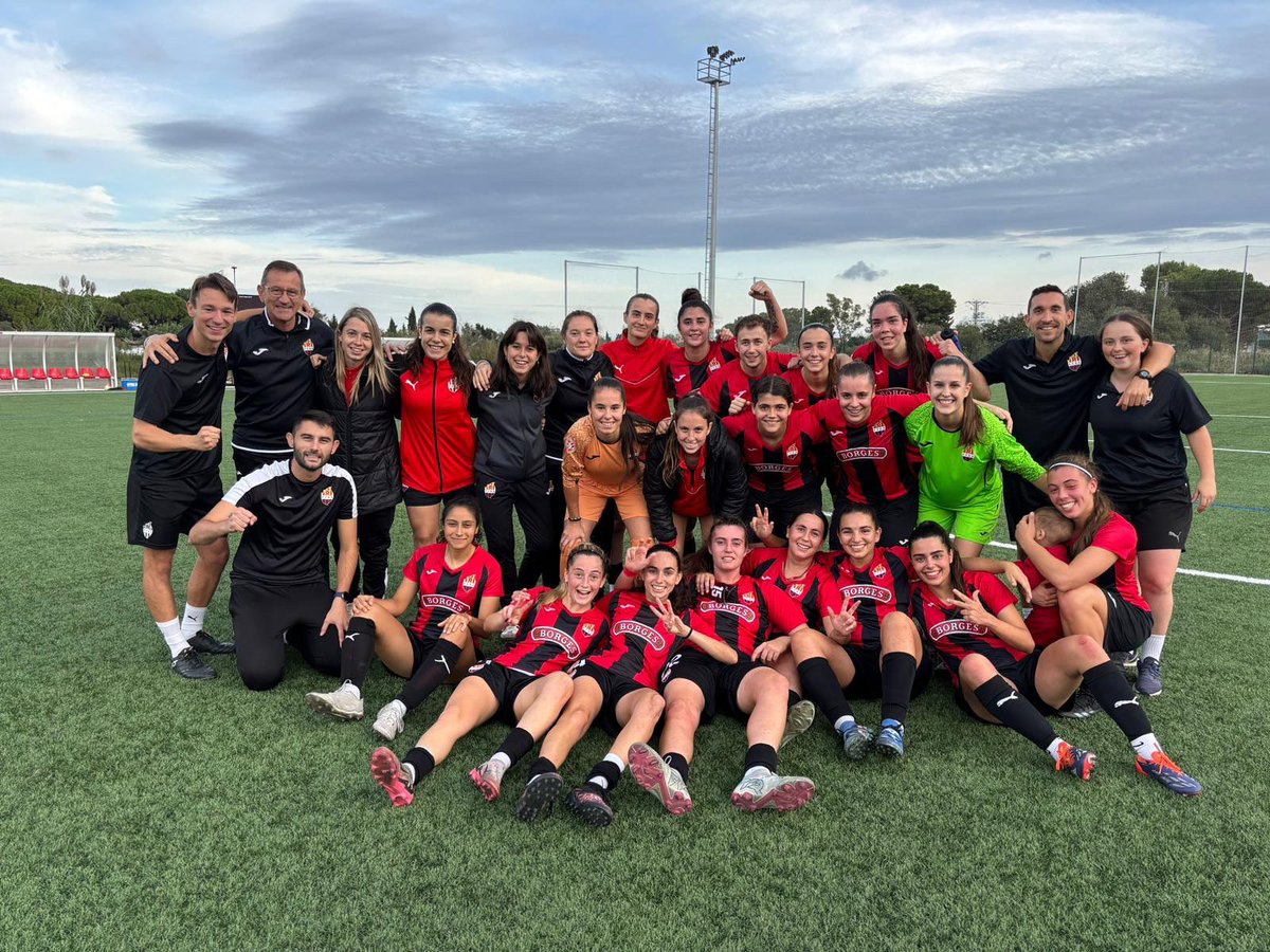 ReusFem's tweet photo. ➕3️⃣❤️🖤 https://t.co/Q2If2ae51k