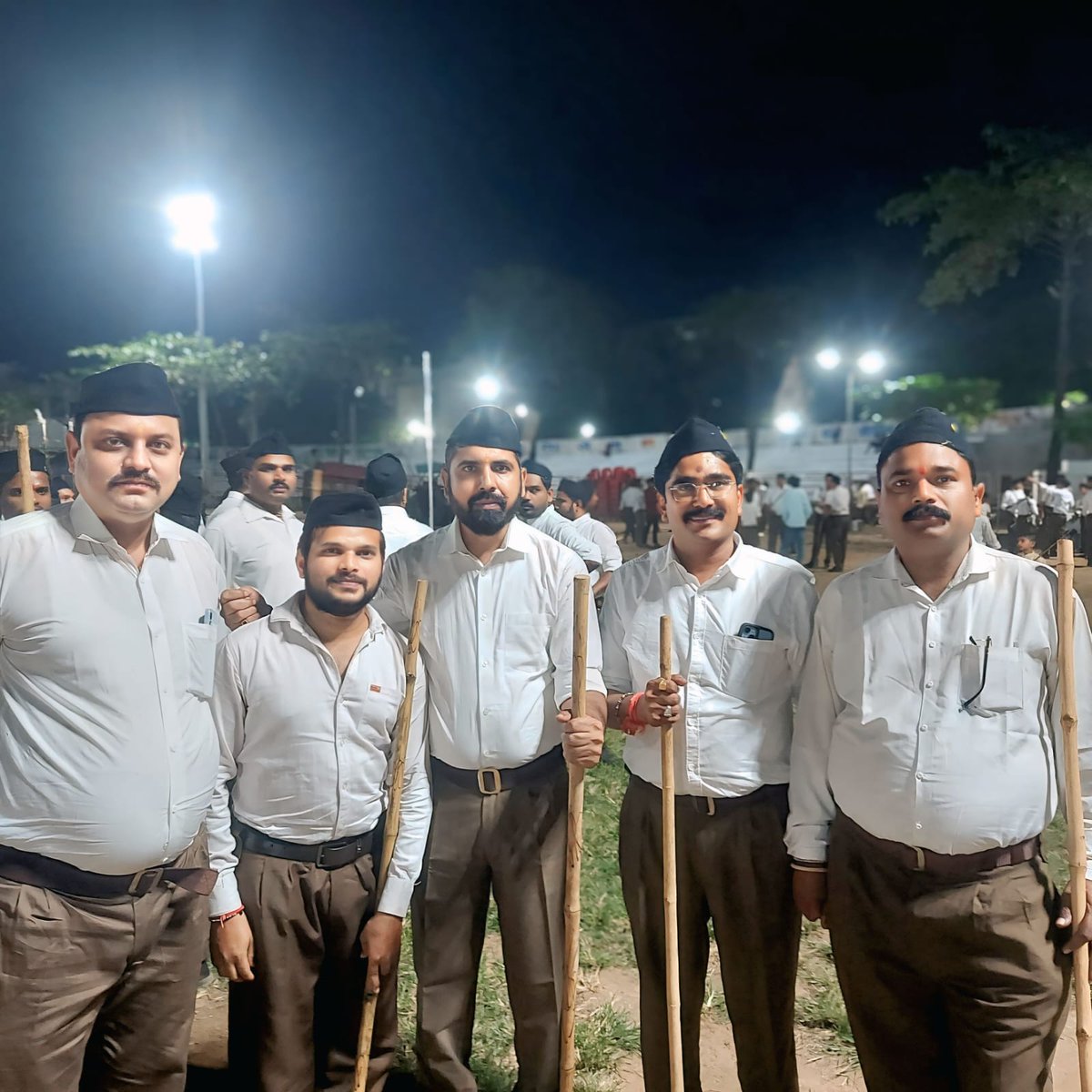 software_bucket's tweet image. आज harda में #RSS की 100वीं वर्षगांठ रैली में शामिल होकर गर्व महसूस हुआ।
राष्ट्र समर्पण, अनुशासन और एकता के इन पलों को कैमरे में सहेजा।
जय भारत 🇮🇳 #RSS100Years #HardaRally #DeshBhakti #Swayamsevak