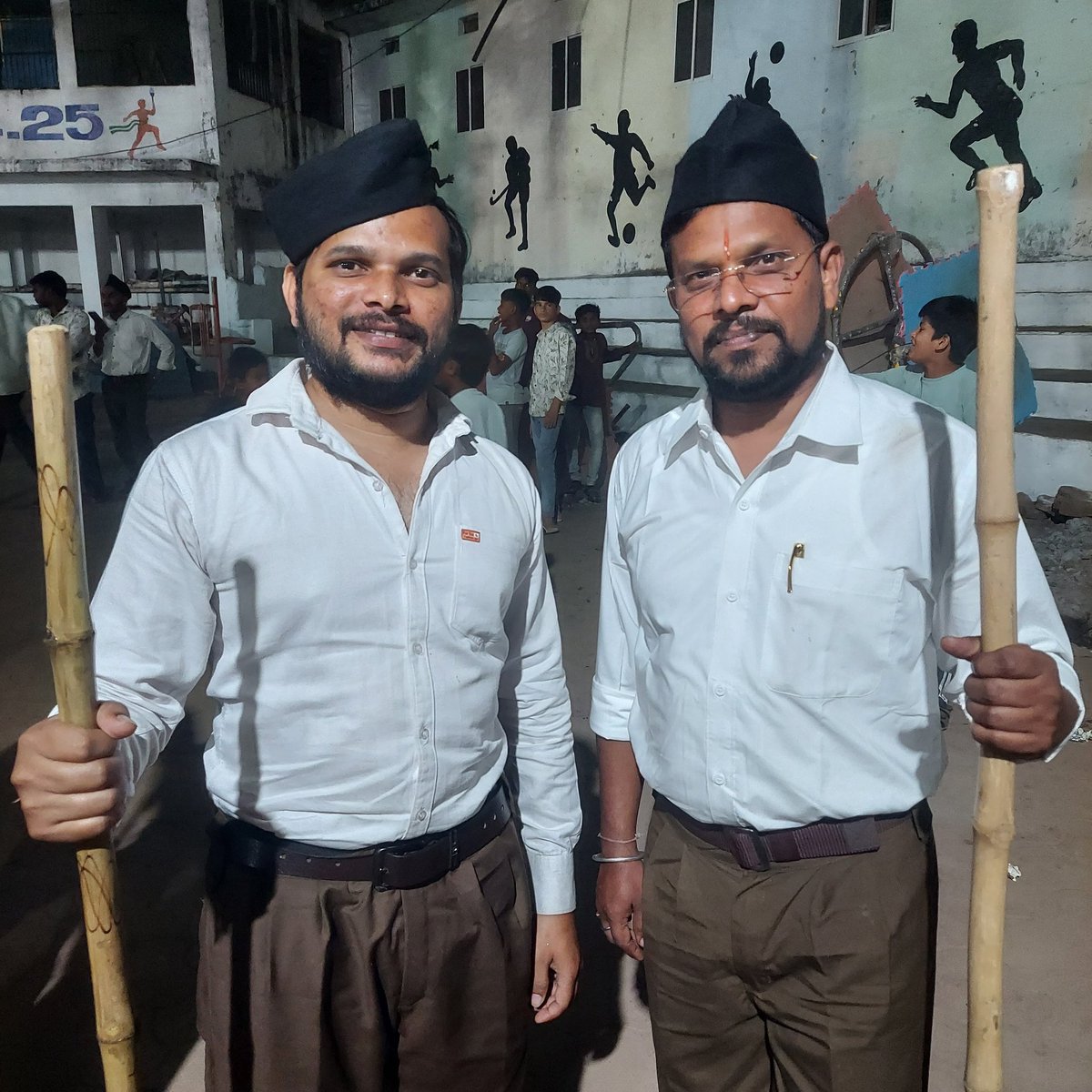 software_bucket's tweet image. आज harda में #RSS की 100वीं वर्षगांठ रैली में शामिल होकर गर्व महसूस हुआ।
राष्ट्र समर्पण, अनुशासन और एकता के इन पलों को कैमरे में सहेजा।
जय भारत 🇮🇳 #RSS100Years #HardaRally #DeshBhakti #Swayamsevak