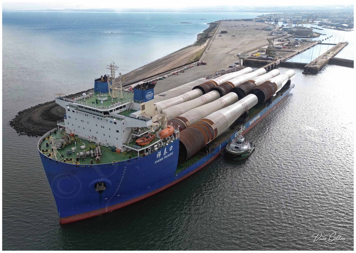 dcullen_photo's tweet image. @COSCOSHIPPING  MV XIANG TAI KOU has arrived at #leith #Edinburgh to offload the first batch of offshore turbines #EnergyTransition #renewable @VisitScotland @ScottishField @STVEdinburgh @BBCScotlandNews @edinburghpaper @ForthPilots @coscoshippingPA  @COSCOSHPGLines