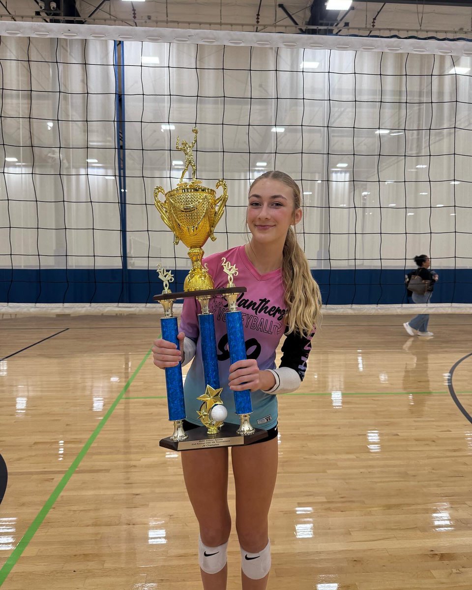 VolleyMeag's tweet photo. #champs #libero #jvchampion https://t.co/hefTxhXs8s