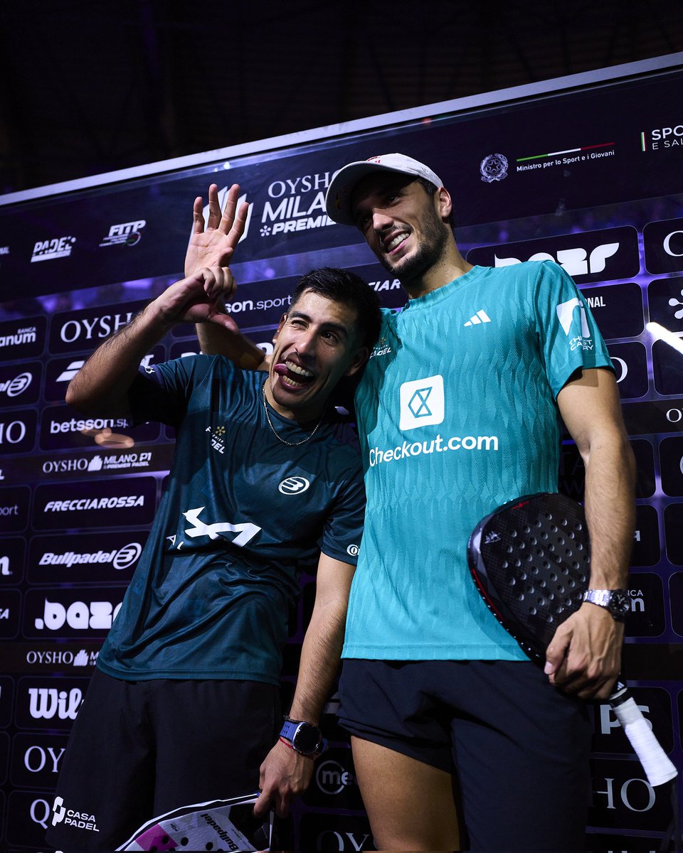 Ale Galan y Fede Chingotto dan vuelta un partido de LOCOS y son los CAMPEONES en Milan 🏆

Tras perder el primer set con muy malas sensaciones el Super Raton y el Alien encontraron su juego para ganar 2-6 6-3 y 6-0 🐭👽

La pelea por el N1 al rojo vivo de aca a fin de año 🤯🔥