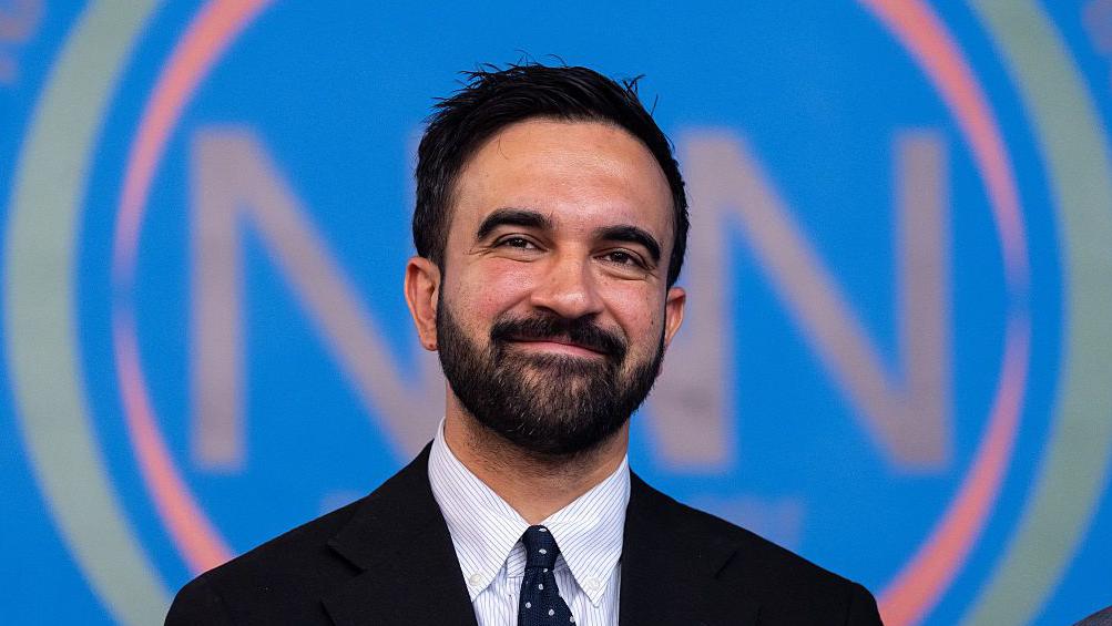 TimcastNews's tweet image. 🚨DEVELOPING: NYC mayoral candidate Zohran Mamdani reportedly took in nearly $13,000 in illegal foreign donations, including one from his mother-in-law in Dubai.
His campaign has yet to return all flagged funds — despite laws banning foreign contributions.