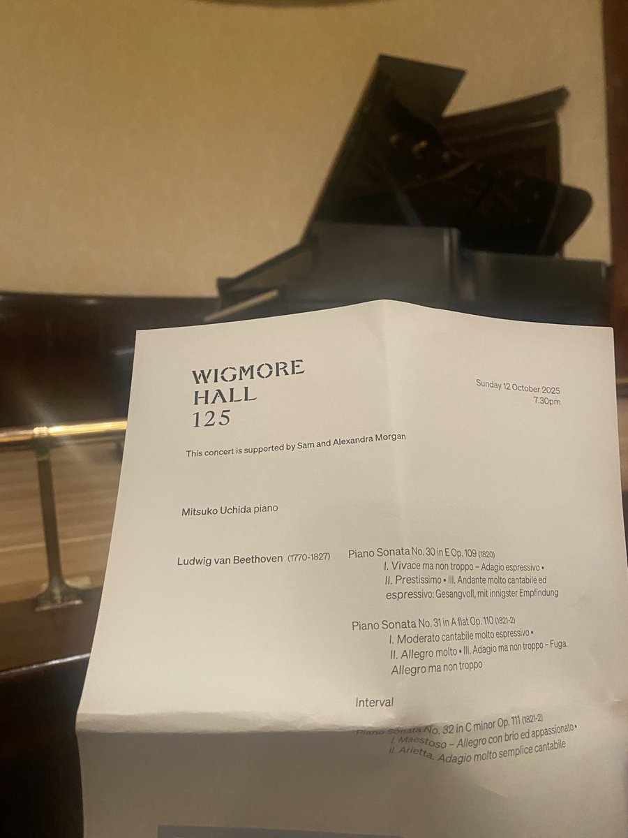 rowenamezzo tweet media