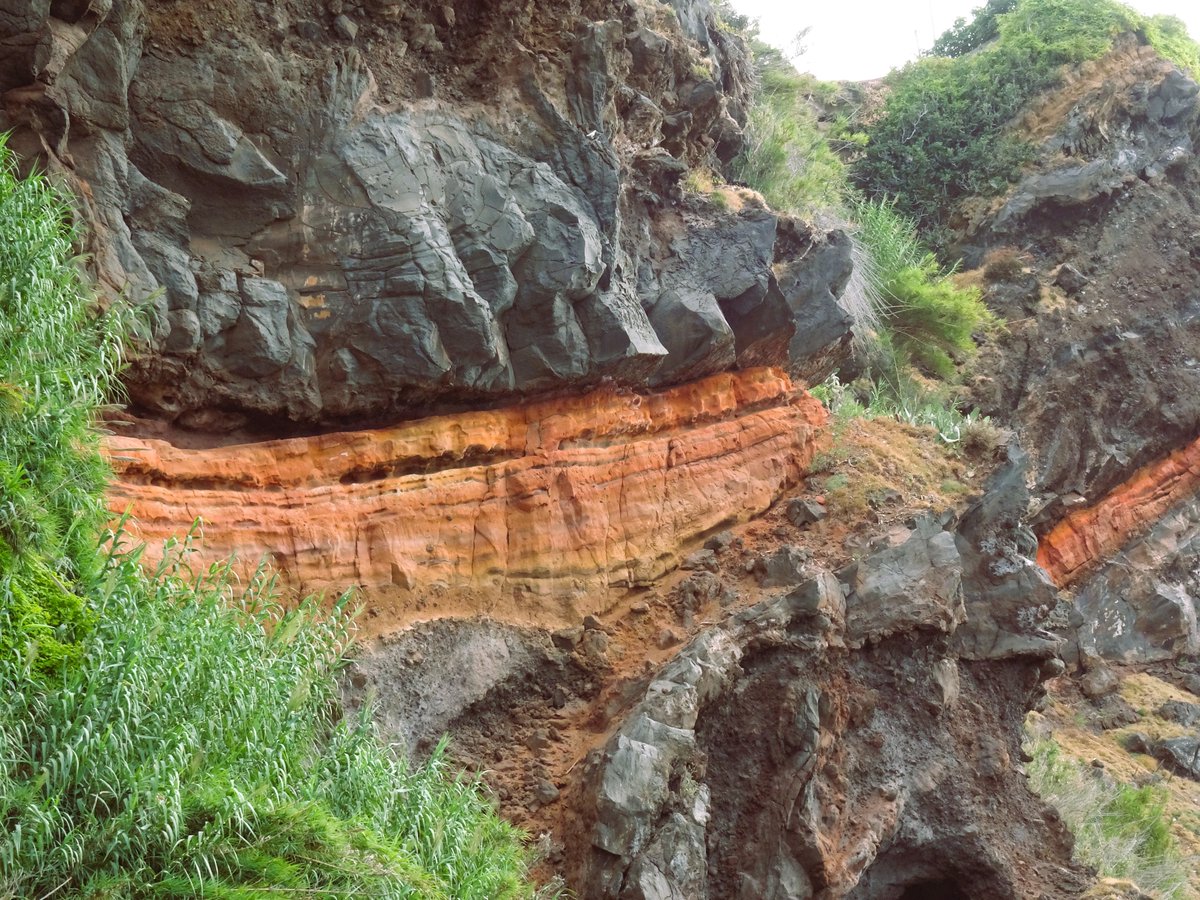 At Ponta do Sol, Madeira, our jeep waited while we walked along the coastline. The brick-constructed archway was most impressive. Above, ginger and paprika coloured strata run through the cliffs.
New blog post: wordloft.co.uk/blog/off-in-a-…
#pontadosol #madeira #portugal
