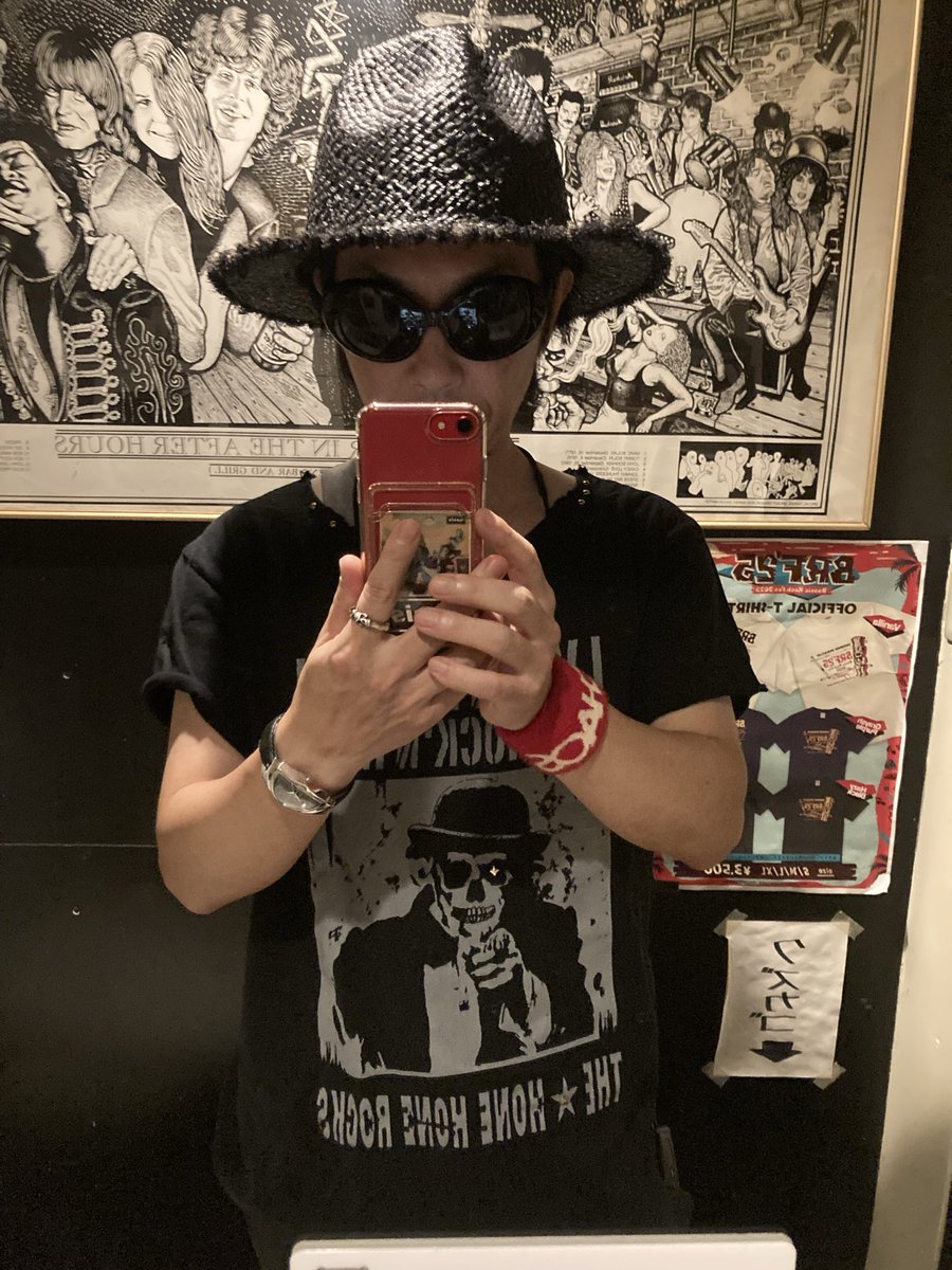 2xQcxI7qq9ny5gn's tweet photo. #wtb 福岡#天神 #publicbarbasic 
楽しかった！帰り警察に止められてびっくりしたー🫢深夜1時過ぎにこんな格好して交番前の駐車場から車出したら怪しまれるんですね（笑）明日は佐世保ガァネット！よろしこ！ https://t.co/mGSNhdUHTW