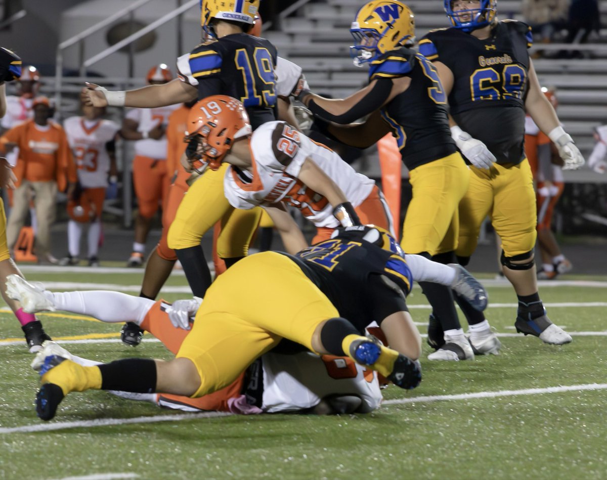 Audrey Swartzentruber Photography grabbed some amazing shots this week! She has been wanting to capture one of those “Pancakes” on camera. She got one from start to finish this past Friday on Senior Night! A real thing of beauty.😋 #GoAfterIt #Ohio #Football #oline 🥞