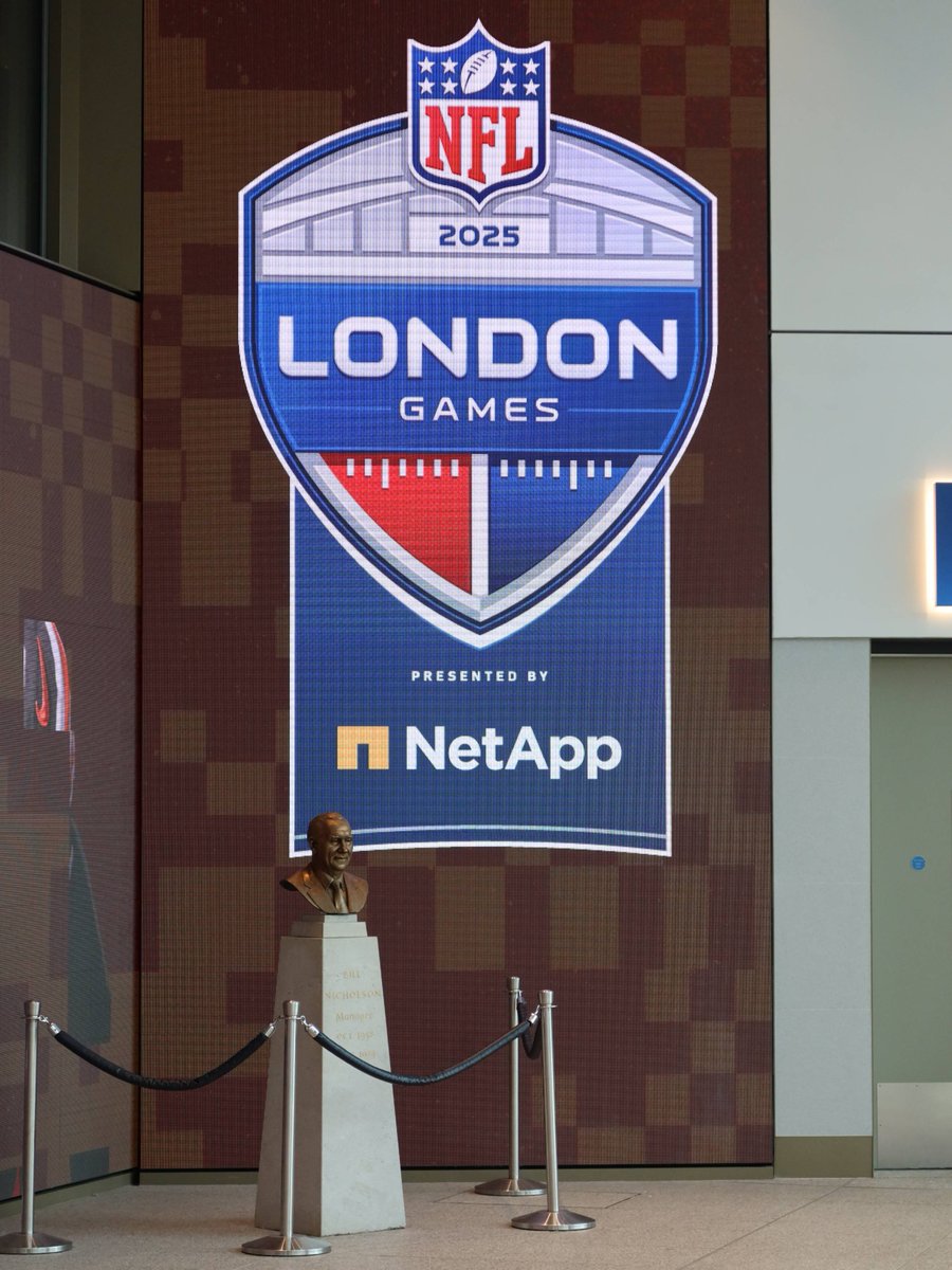 NetApp's tweet image. The #NFL International Games are back in London for a second weekend, with the @Broncos vs the New York @nyjets!

As the @NFL&apos;s Official Data Partner, #NetApp keeps data in motion — because your data should never take a timeout. See how we power the game: ntap.com/4nL0t7M