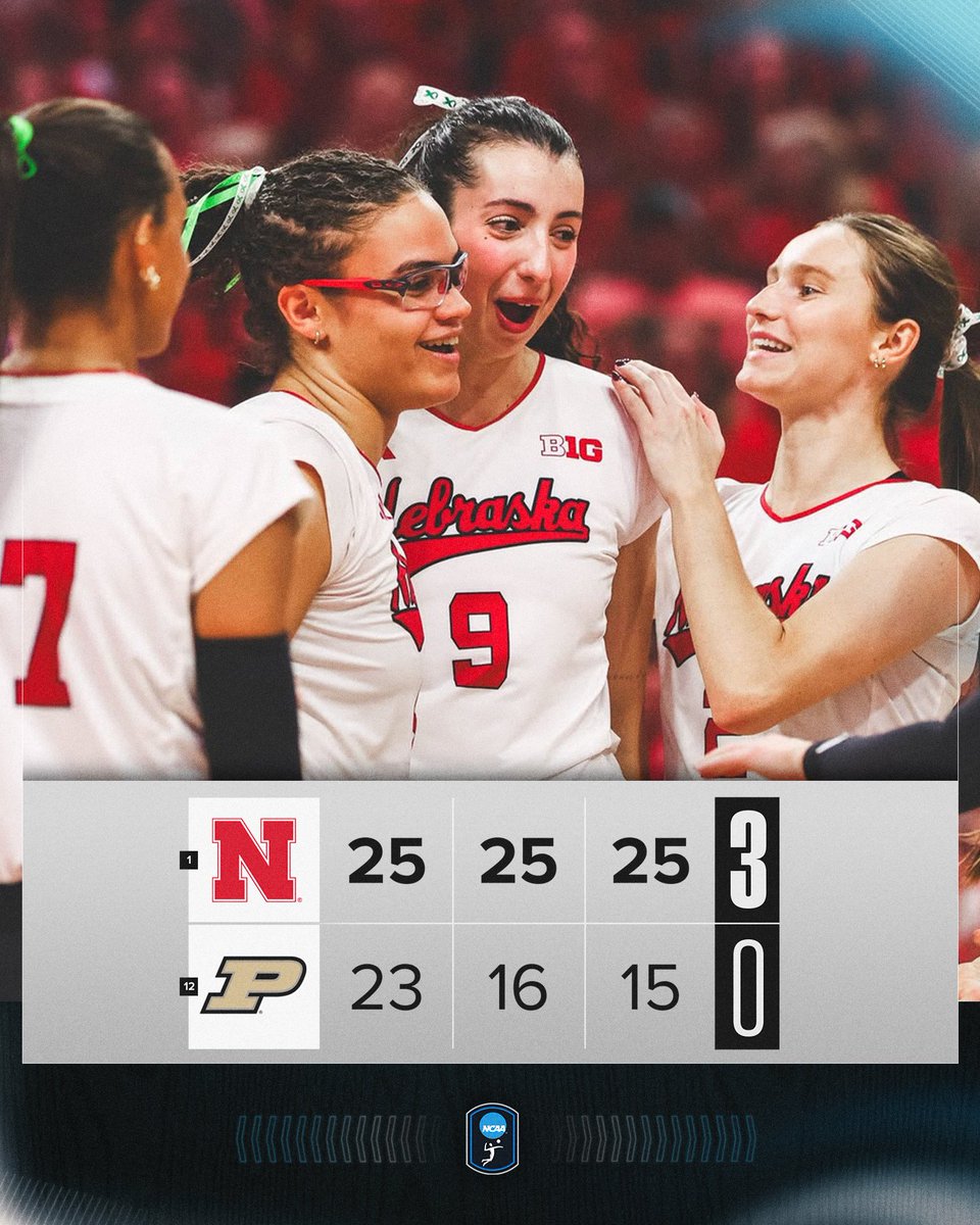 NCAAVolleyball's tweet photo. SUNDAY SWEEP 🧹

No. 1 @HuskerVB defeats No. 12 Purdue in three sets!

#NCAAWVB https://t.co/Kv77xacqmL