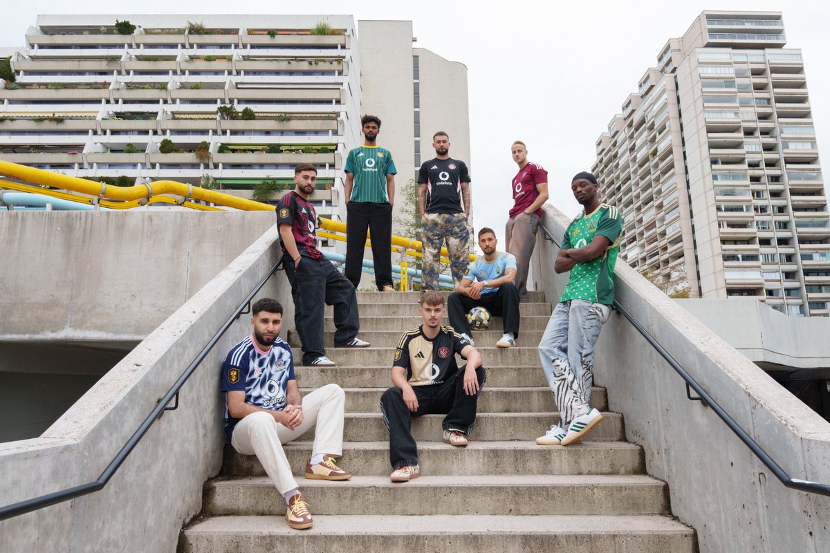 Die Trikots sind endlich da. ⚡️

Hol dir deins 👇
storegermany.kingsleague.pro/de