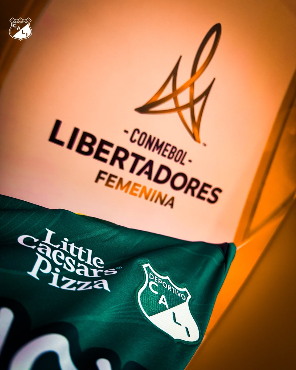 CriteriumDep's tweet photo. 🤩 A partir de las 5:30 PM, vive todas las emociones de los cuartos de final de la #LibertadoresFEM con @CriteriumDep: Deportivo Cali vs Sao Paulo. 

https://t.co/zB8lyINEAp

💪🏻 Detrás del #fútbolfemenino, detrás de las nuestras. https://t.co/BuBF8sr3sI