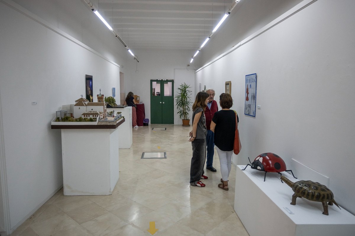 Ayto. de Estepa (@aytodeestepa) on Twitter photo Por cuarto año consecutivo, la concejalía de Cultura del Ayuntamiento de Estepa organiza la Campaña de Arte de Estepa. Un encuentro que tiene la peculiaridad de poner en un espacio expositivo común la obra de artistas consagrados como Garriga y otros emergentes.
Hasta el 4 enero Por cuarto año consecutivo, la concejalía de Cultura del Ayuntamiento de Estepa organiza la Campaña de Arte de Estepa. Un encuentro que tiene la peculiaridad de poner en un espacio expositivo común la obra de artistas consagrados como Garriga y otros emergentes.
Hasta el 4 enero