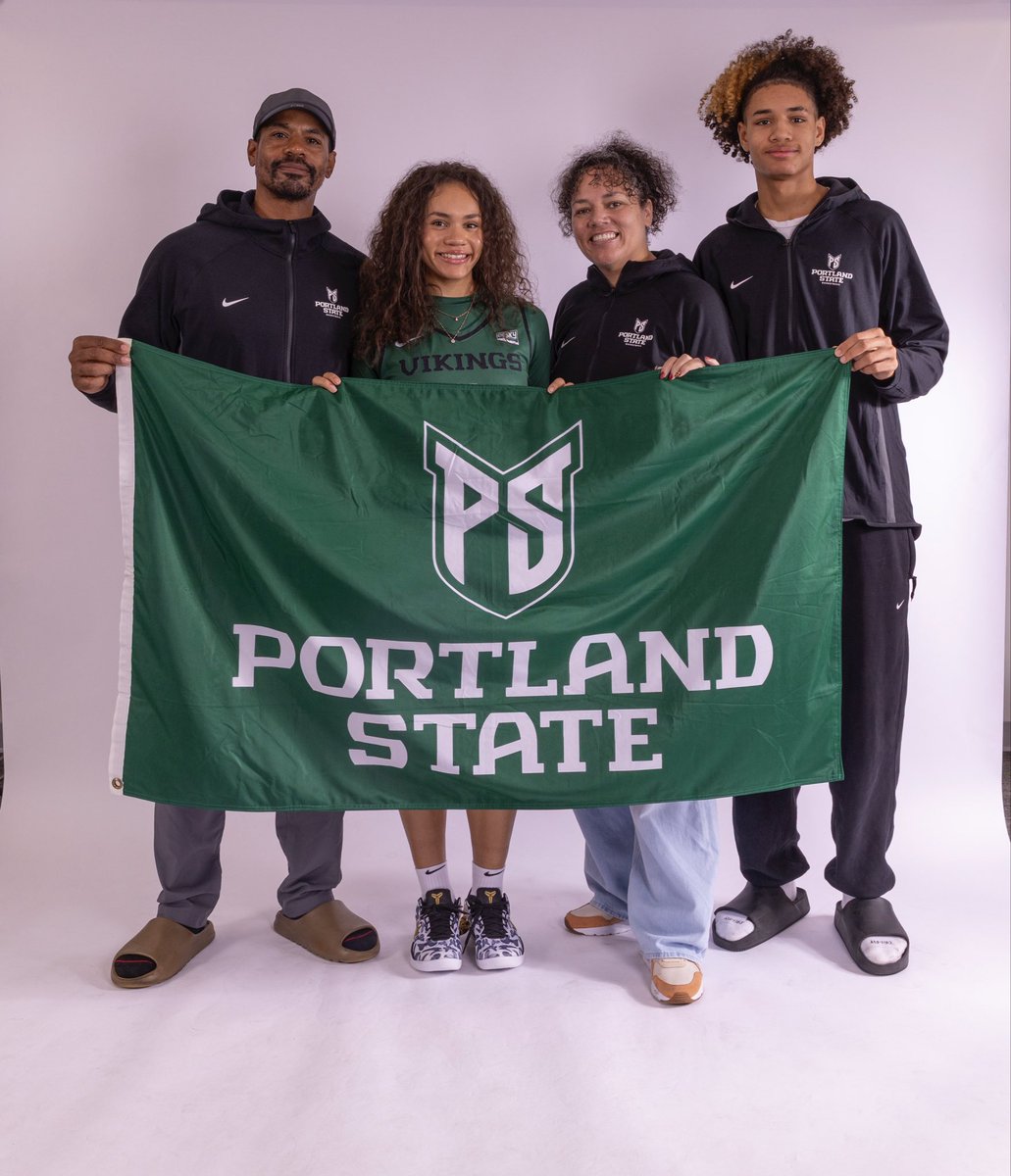 Olivia Collins tweet media