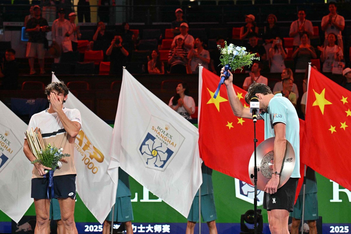 Bon maintenant que c’est fini on en parle avec la tête froide 

Je sais pas si on biaisé par le fait que ce soit un français et un monégasque, mais honnêtement aussi folle et émouvante qu’elle soit , cette histoire est facile top 5 des exploits tennis des années 2000 non ? 

Que