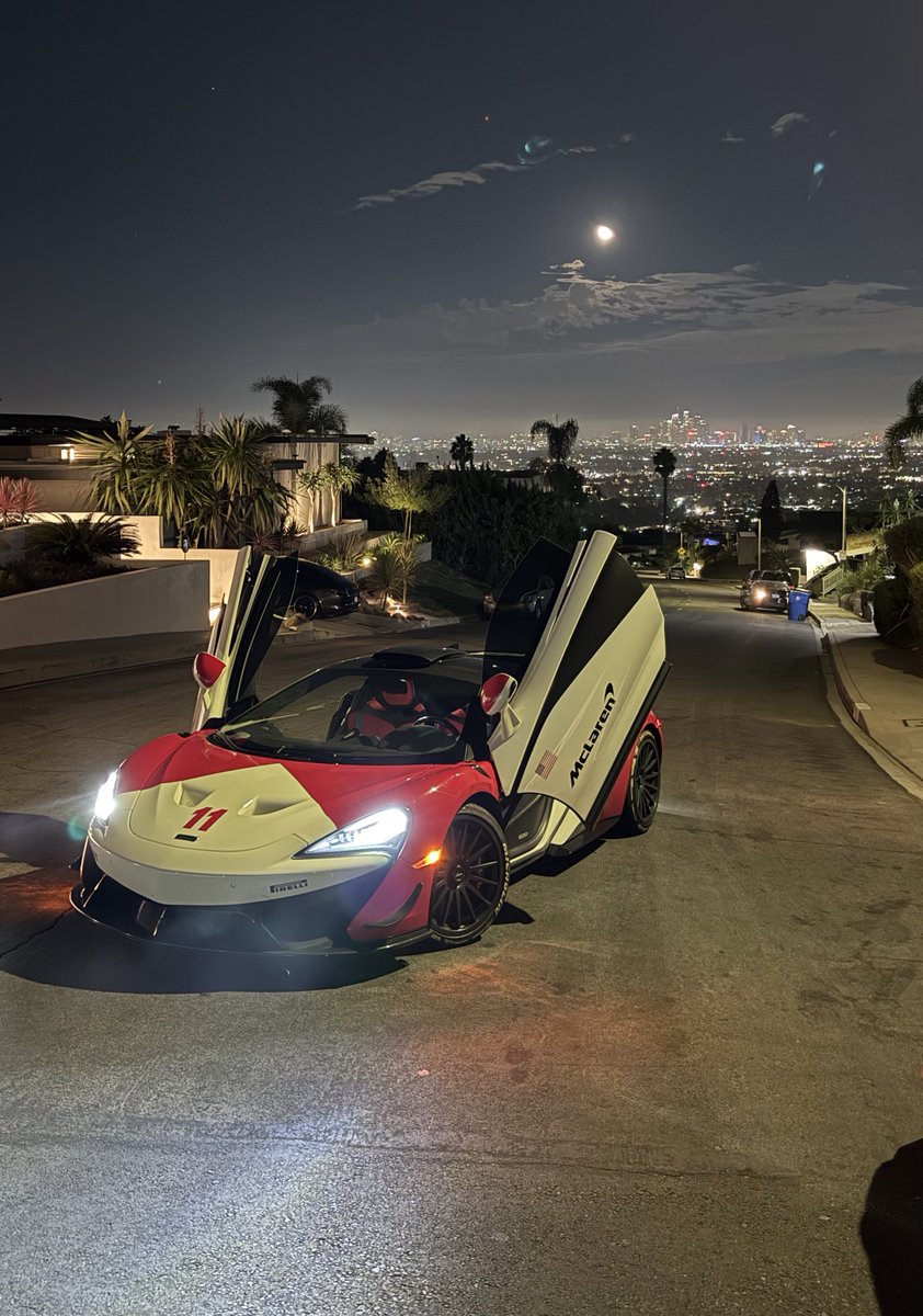 notcamcasey's tweet photo. get rich or die trying https://t.co/5TqOMmlyqi