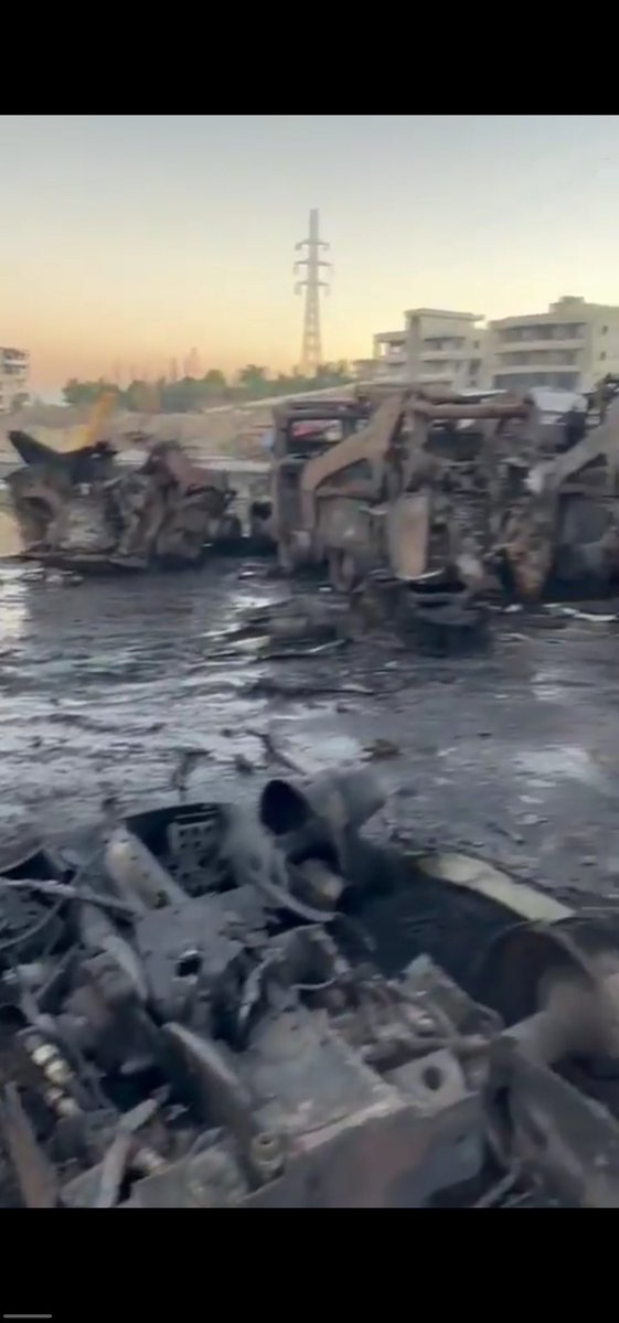 isabellefr99's tweet image. ‼️ La dernière attaque d&apos;Israël dans le sud du Liban détruit plus de 300 vehicules de travaux publics, endommage gravement le réseau électrique.