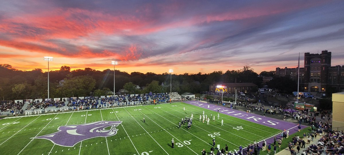 Altiora1974's tweet photo. @teachwtechbrox @TAZ33254 @ehsports I agree, Melanie! 
God shined his beautiful light down on our PIT Friday night! 
Undefeated 8-0, GCL Champs, and looking for more! https://t.co/mhQSGVcI8F