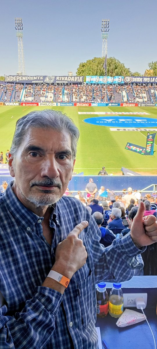 Cobertura periodística de #IndependienteRivadavia #GodoyCruz

<a href="/JornadaMendoza/">Diario Jornada</a>