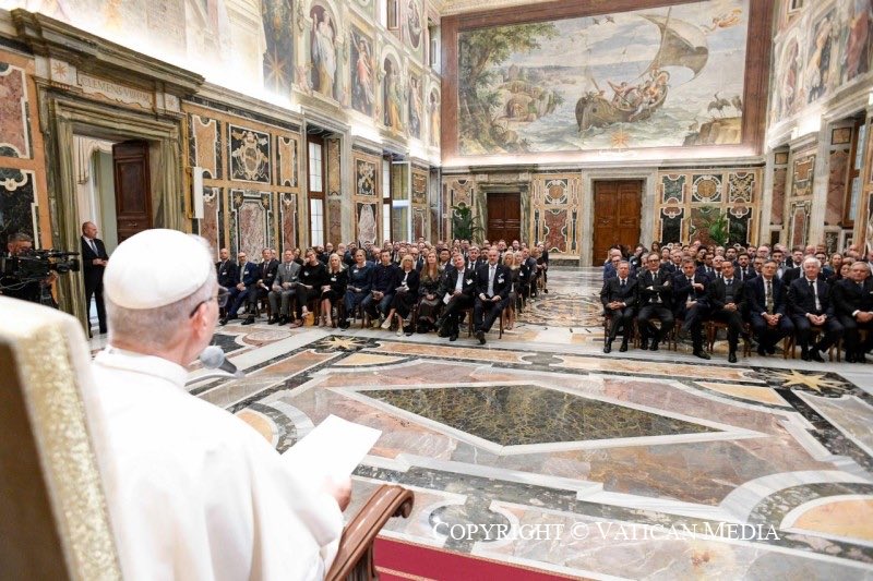 RichRaho's tweet image. Pope Leo to journalists: “The world needs free, rigorous and objective information. In this context, it is worth remembering Hannah Arendt’s warning that ‘the ideal subject of totalitarian rule is not the convinced Nazi or the convinced Communist, but people for whom the…
