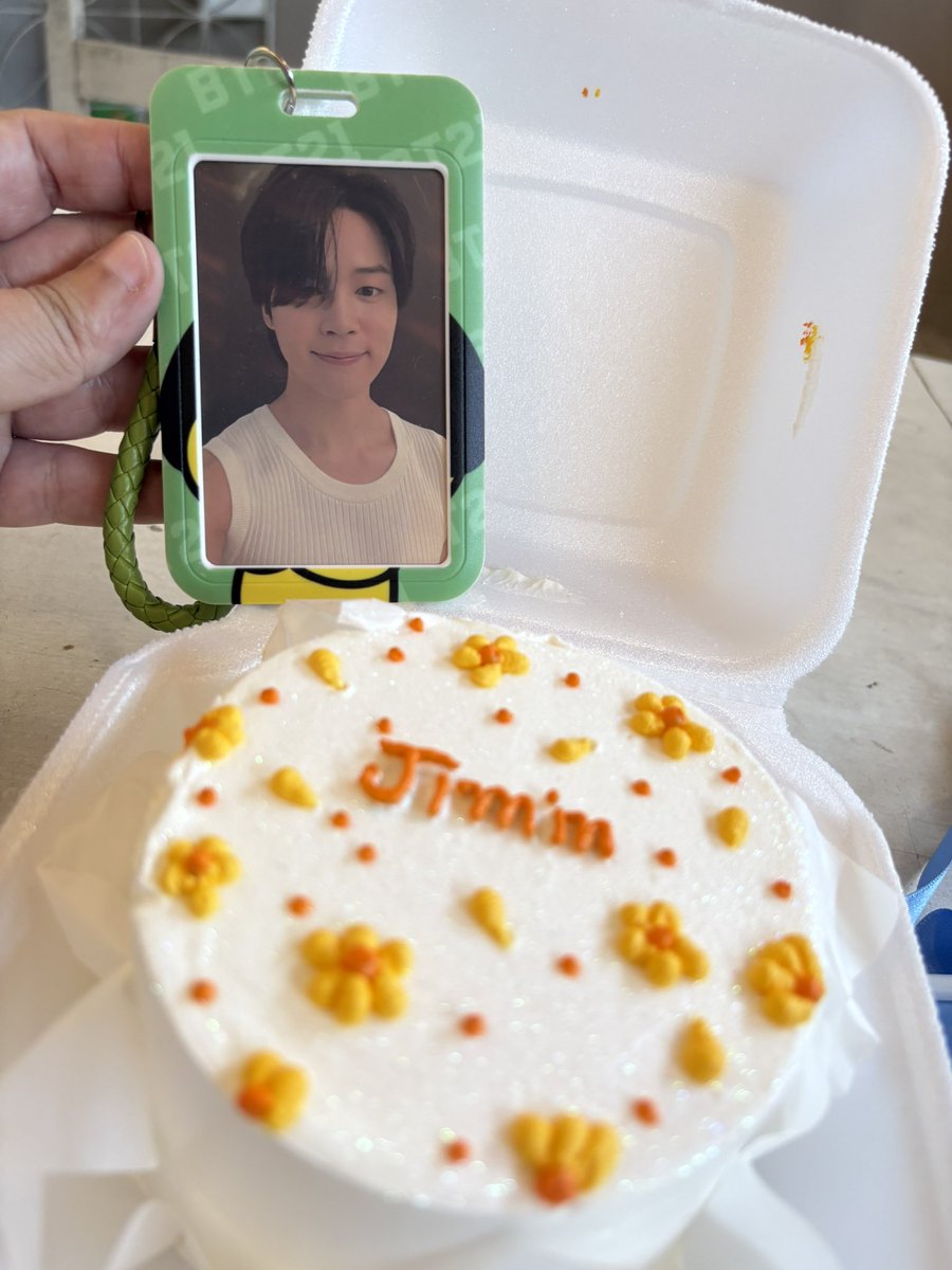 Steh_itnaclavac's tweet image. #CakeForJiminContest @jiminiemelody