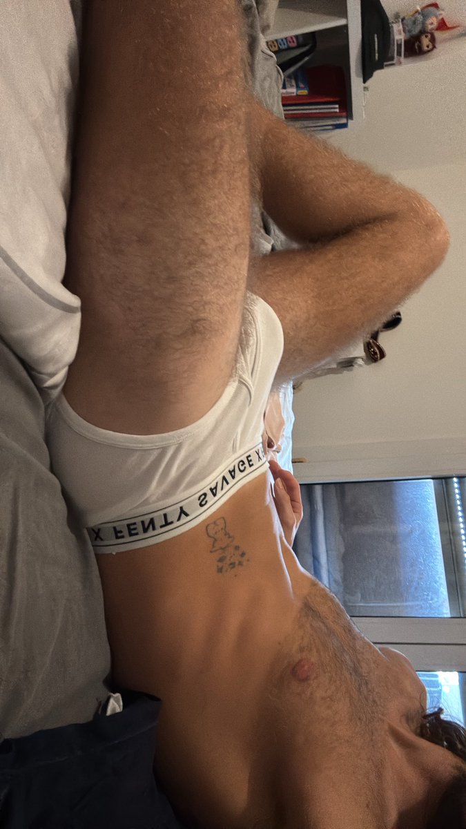 GayInParis tweet media