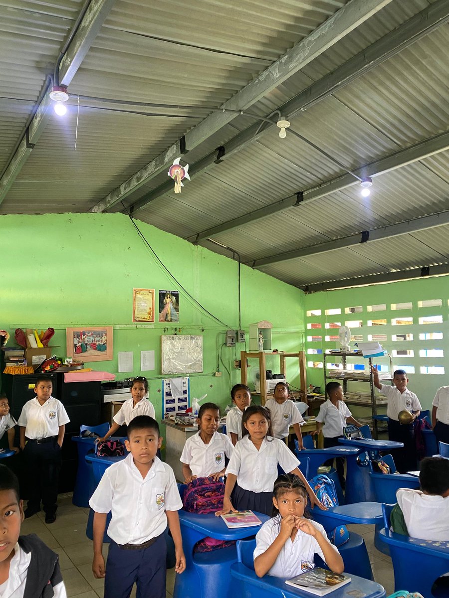 jrgg12's tweet photo. Este es un homenaje y una exaltación a las comunidades y equipos, que hacen posible que Panamá 🇵🇦 cuente con estos miles de nuevos usuarios al servicio de energía eléctrica!
Panamá, país de oportunidades!
#IDBimpact+ https://t.co/6QImnmPkxB