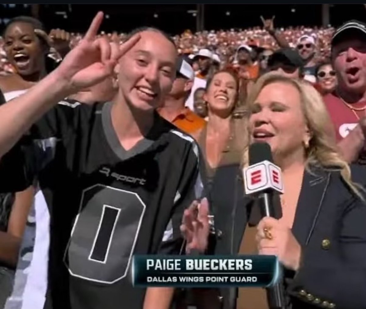 Omg <a href="/NotJackKemp/">Jake Kemp</a> <a href="/bracketdan/">Dan McDowell</a> <a href="/BJ_owns/">Blake Jones</a> you guys have to address this outfit…is it worse than Rob Lowe NFL hat? Go sports! 🤣 she threw on the first non basketball gear in her closet 💀 <a href="/thedumbzone/">The Dumb Zone</a>