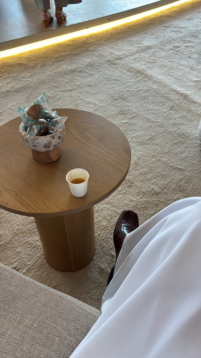 wqh_5's tweet photo. الطالب الجامعي يجد في معرض الكتاب فرصة لتوسيع معارفه خارج المقررات الدراسية، واكتشاف كتب تُلهمه وتُنمّي فكره .

#الطالب_الجامعي #معرض_الكتاب #القراءة_حياة

@KFU_st_affairs https://t.co/62uF2XlvP9