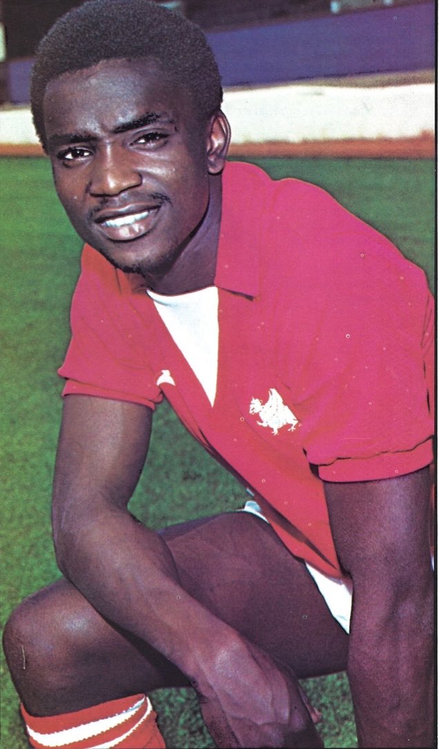 OldOsPics's tweet image. Kid Laurie is called up by Orient OTD 1974  - Div 2 Orient 3-1 Oldham Athletic Att 6,511 #LOFC Possee,Bullock,Walley #oafc Laurie Cunningham plays his first full league game against Oldham aged 18. Manager George Petchey calls Cunningham “one of the best kids I’ve seen for ages.