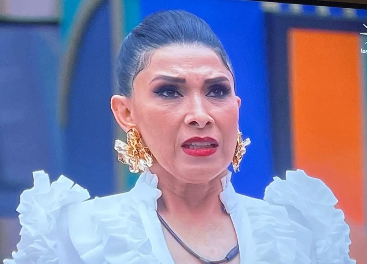 La Tía Sandra tweet media