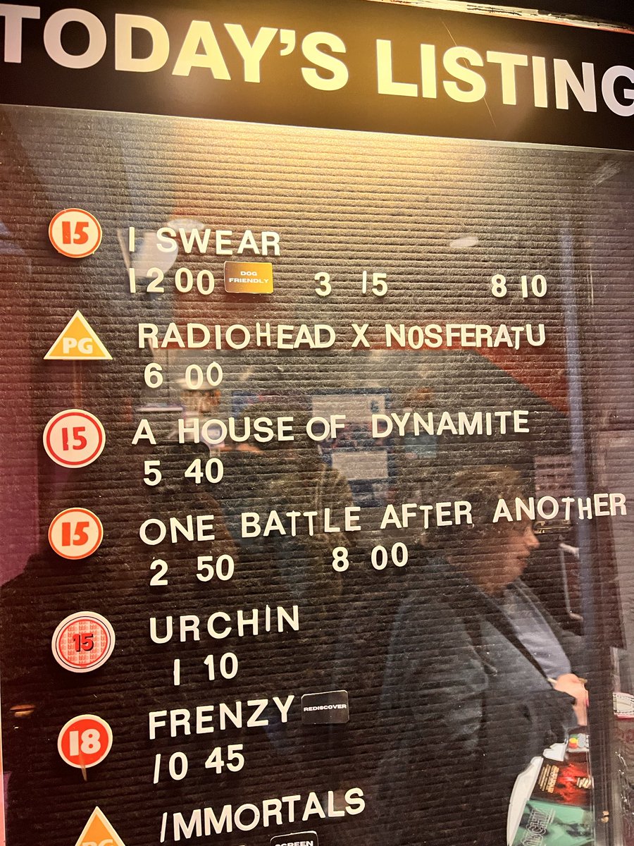 TurningOfPages's tweet image. No.12 of my #31DaysOfHalloween 🎃

Nosferatu: A Symphony Of Horror - featuring the songs of Radiohead, exclusive to indie cinemas 🧛🏻‍♂️🖤

It was very cool, really interestingly done and it actually worked really well; a wonderful synergy of old and new 😍