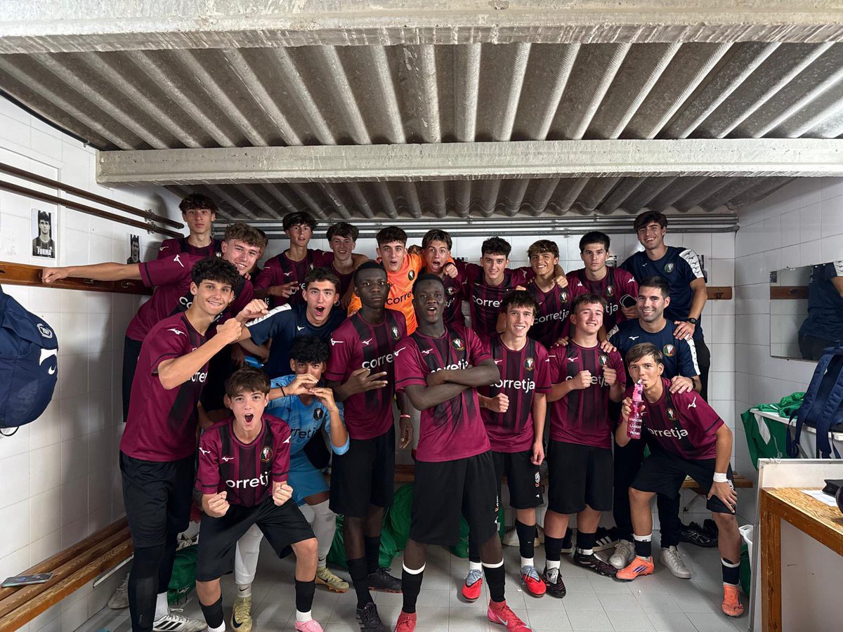 Vic Riuprimer REFO (@vicriuprimer) on Twitter photo 𝗥𝗘𝗦𝗨𝗟𝗧𝗔𝗧𝗦 | Futbol Base
Cadet S16 “A”
🏆 Preferent Cadet Grup 1 Jornada 4
Vic Riuprimer Refo “A” 1 - 0 <a href="/UEVilassardeMar/">U.E. Vilassar de Mar</a> “A”
#SomhiVicRiuprimerRefo 🔴⚫️ #JuntsUnEquip #VicActivat #Osona 𝗥𝗘𝗦𝗨𝗟𝗧𝗔𝗧𝗦 | Futbol Base
Cadet S16 “A”
🏆 Preferent Cadet Grup 1 Jornada 4
Vic Riuprimer Refo “A” 1 - 0 <a href="/UEVilassardeMar/">U.E. Vilassar de Mar</a> “A”
#SomhiVicRiuprimerRefo 🔴⚫️ #JuntsUnEquip #VicActivat #Osona