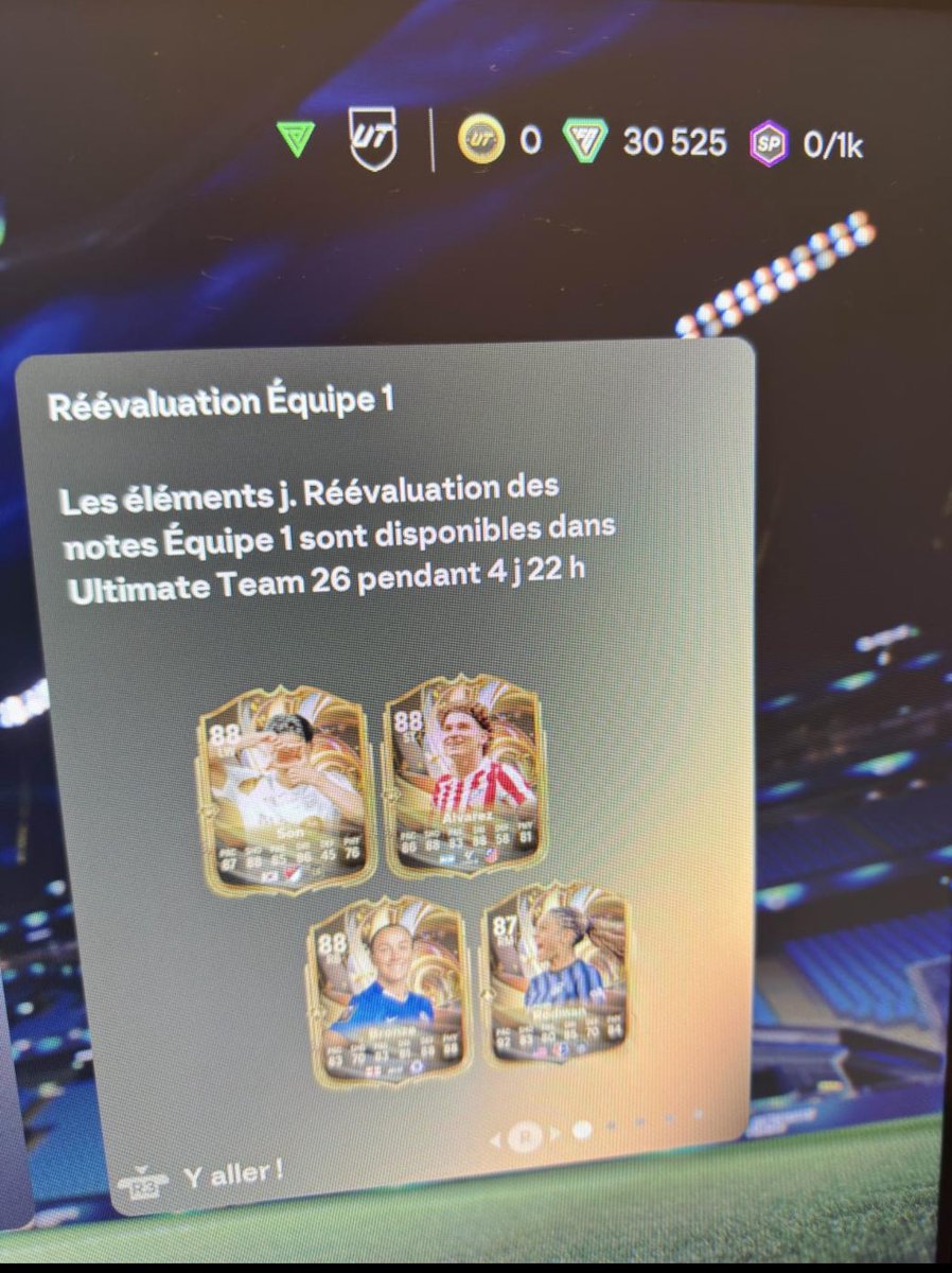 Dispo pour vos points fifa à moitier prix ceux qui veulent 2 nouveaux clients finito 

12.000 Points pour 50€ (100€)
18.000 Points fifa pour 80€ (135€)
37.000 Points fifa pour 130€ (270€)

(Preuves en dm) 😎