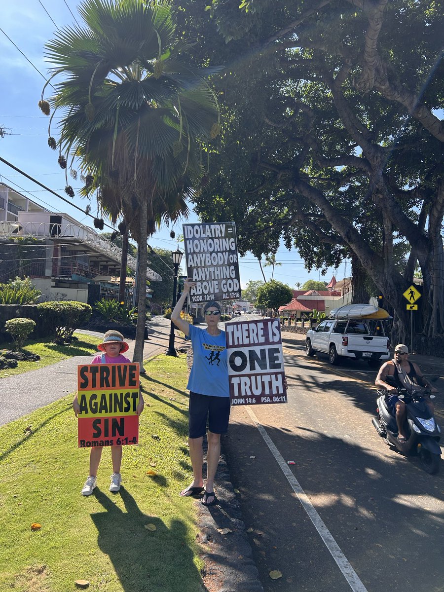 144KJewsRepent's tweet image. On our visit to #Kona island #Hawaii we have seen pagan practices everywhere. 

Acts 17:29 Forasmuch then as we are the offspring of God, we ought not to think that the Godhead is like unto gold, or silver, or stone, graven by art and man’s device. 30 And the times of this