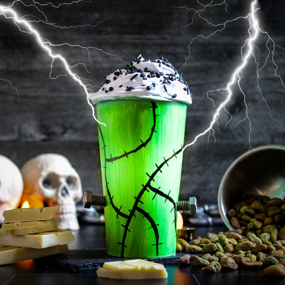 JavaMoes's tweet image. Drink of the Week: 𝐅𝐑𝐀𝐍𝐊𝐄𝐍𝐒𝐓𝐄𝐈𝐍🎃
More spooky drinks! The Frankenstein is made with white chocolate and pistachio.  (Lightning not included.) 𝐓𝐫𝐲 𝐢𝐭 𝐡𝐨𝐭, 𝐢𝐜𝐞𝐝, 𝐨𝐫 𝐟𝐫𝐨𝐳𝐞𝐧 𝐟𝐨𝐫 $𝟏 𝐨𝐟𝐟 𝐚𝐥𝐥 𝐰𝐞𝐞𝐤!

🎃 White Chocolate available sugar-free!