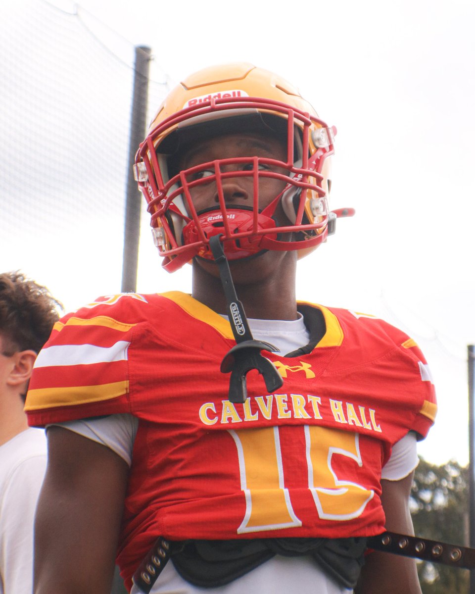 First time starting on both sides of the ball played a good game heres film vs McDonogh <a href="/CoachKevWill/">Kev Will</a> <a href="/CoachBrown62/">Coach Najee Brown</a> <a href="/CoachBrown62/">Coach Najee Brown</a> <a href="/NationalPrepsFB/">National Preps</a> 

hudl.com/v/2Sxf2i